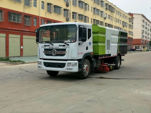 東風(fēng)D9洗掃車(chē)-8方洗掃車(chē)