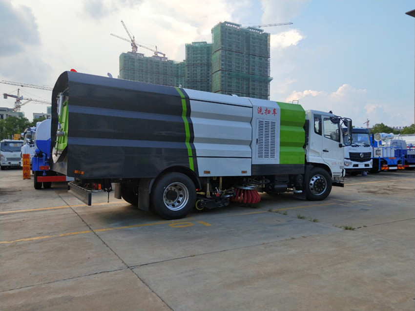 東風(fēng)天錦KS洗掃車-12立方天錦洗掃車