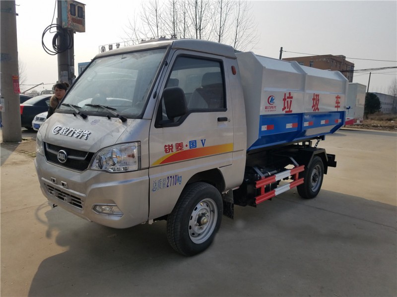 凱馬2-3方掛桶垃圾車-2-3方掛桶垃圾車