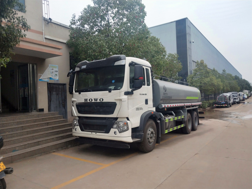 重汽20噸灑水車(chē)-重汽20立方灑水車(chē)
