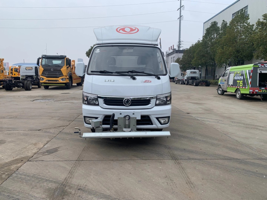 東風小型高壓清洗車-東風小型人行道灑水車