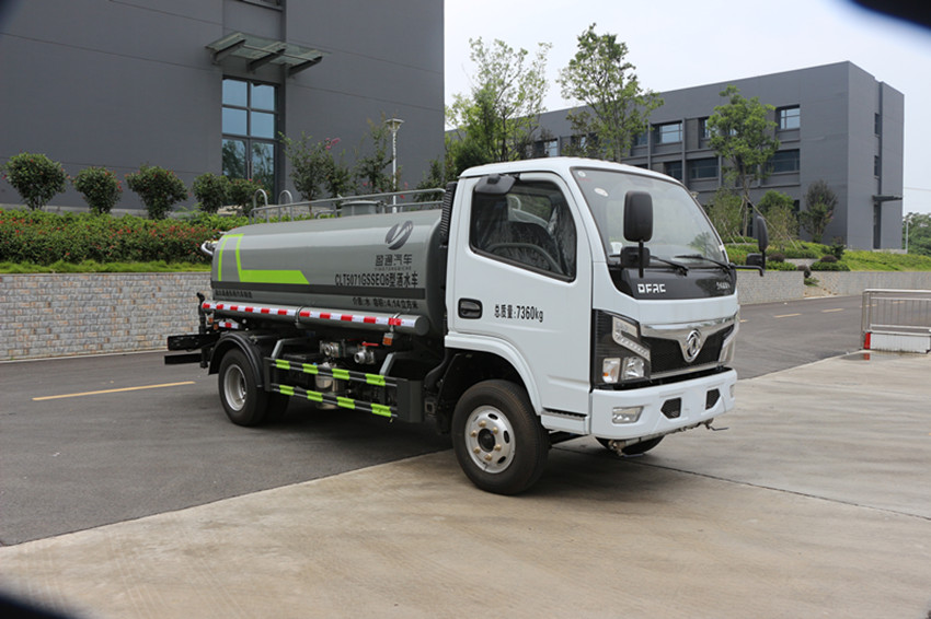 東風(fēng)5噸灑水車(chē)-東風(fēng)5噸灑水車(chē)價(jià)格-湖北盈通