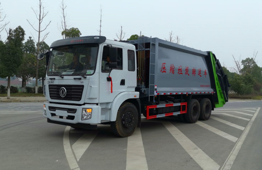 新疆新采購一批多利卡壓縮垃圾車-程力壓縮垃圾車廠家直銷-湖北程力