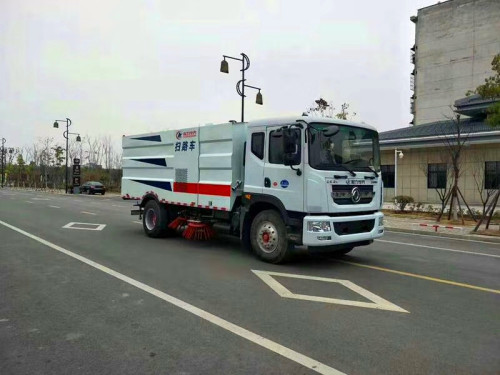 洗掃車圖片-洗掃車圖片大全-東風(fēng)洗掃車圖片展示-湖北程力