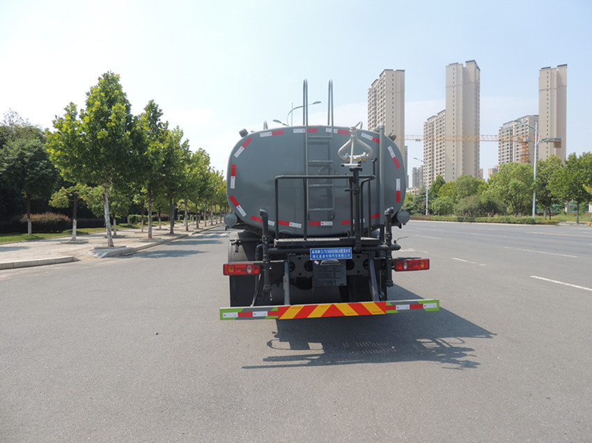 東風12噸灑水車,12立方灑水車