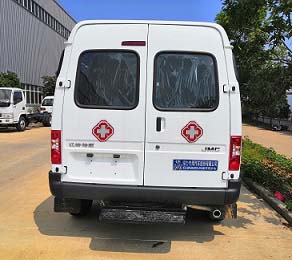 程力威牌CLW5042XJHCD6型救護車