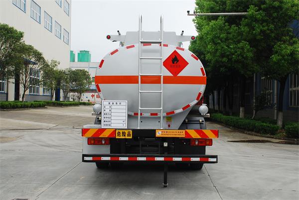 齊星牌QXC5180GJYD6型加油車
