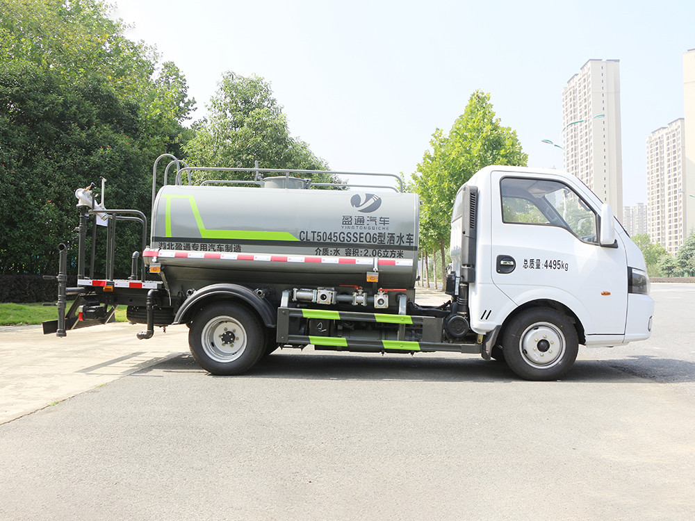 東風(fēng)小型灑水車-東風(fēng)藍(lán)牌灑水車-湖北盈通
