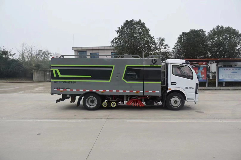 東風(fēng)環(huán)衛(wèi)清掃灑水車-東風(fēng)福瑞卡洗掃車-湖北盈通