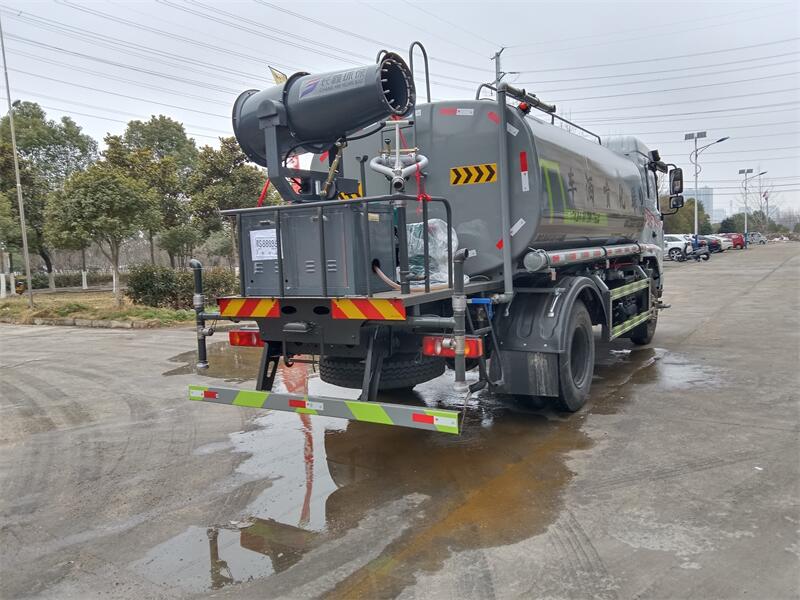 東風(fēng)12方霧炮灑水車-東風(fēng)專底12方抑塵灑水車價(jià)格報(bào)價(jià)-湖北盈通