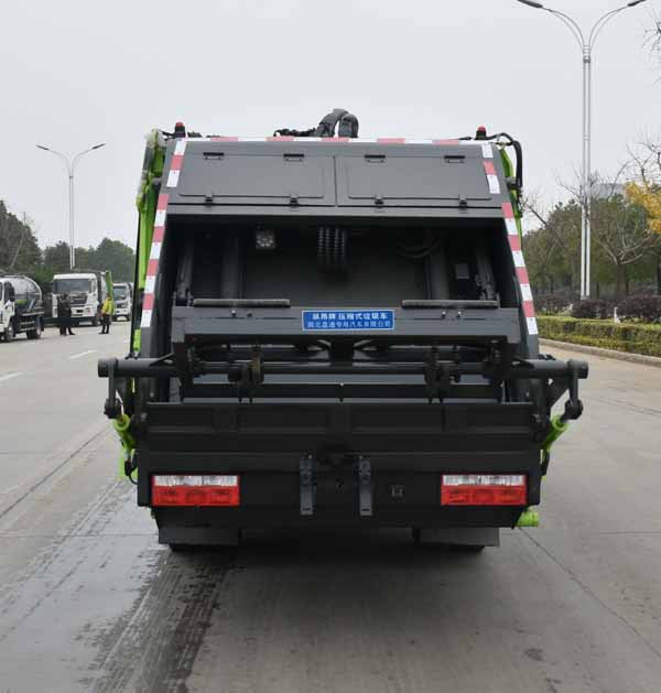 東風(fēng)5-6方壓縮垃圾車-CLT5075ZYSEQ6&#8203;壓縮式垃圾車價格配置-湖北盈通